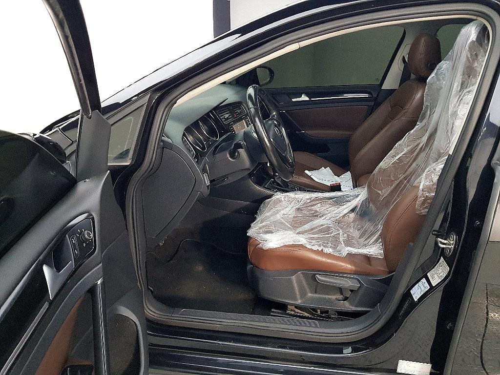 Volkswagen Golf - Vista 8