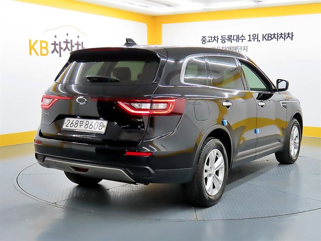 SAMSUNG QM6 - Vista 4