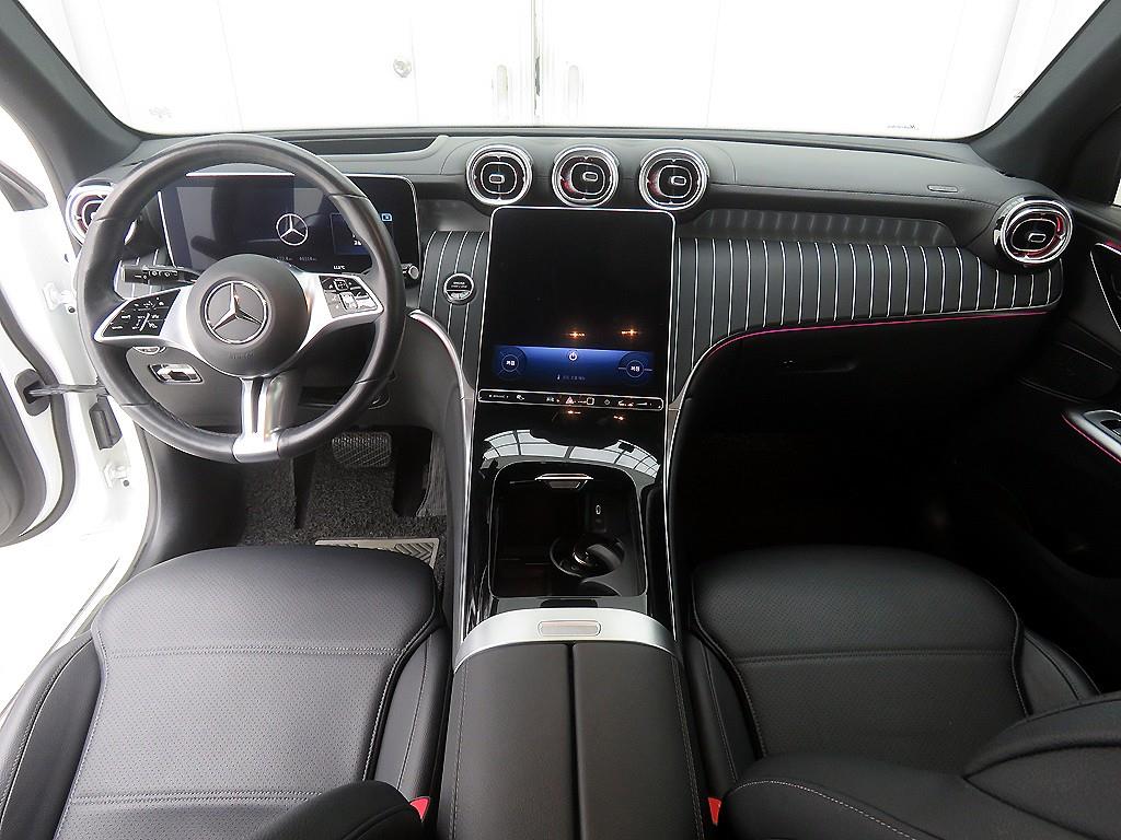 Mercedes Benz GLC Class - Vista 9