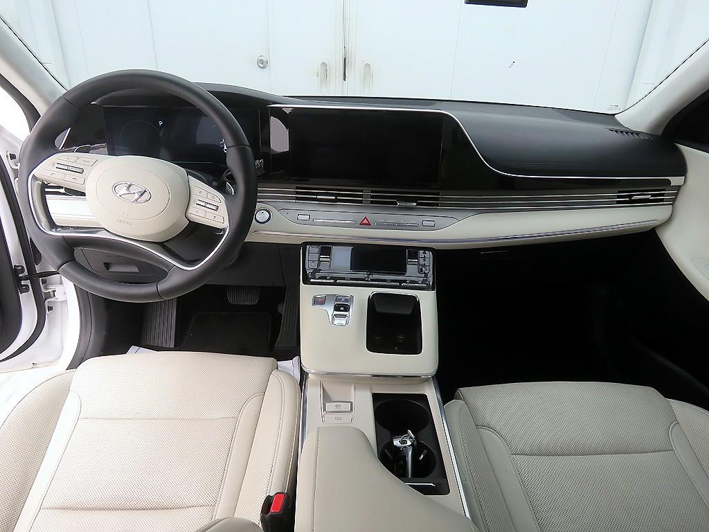 HYUNDAI Grandeur - Vista 8