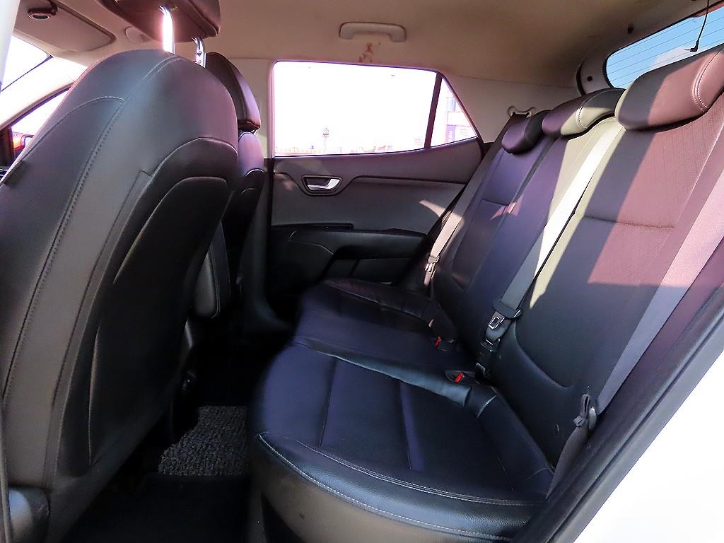 KIA Stonic - Vista 6