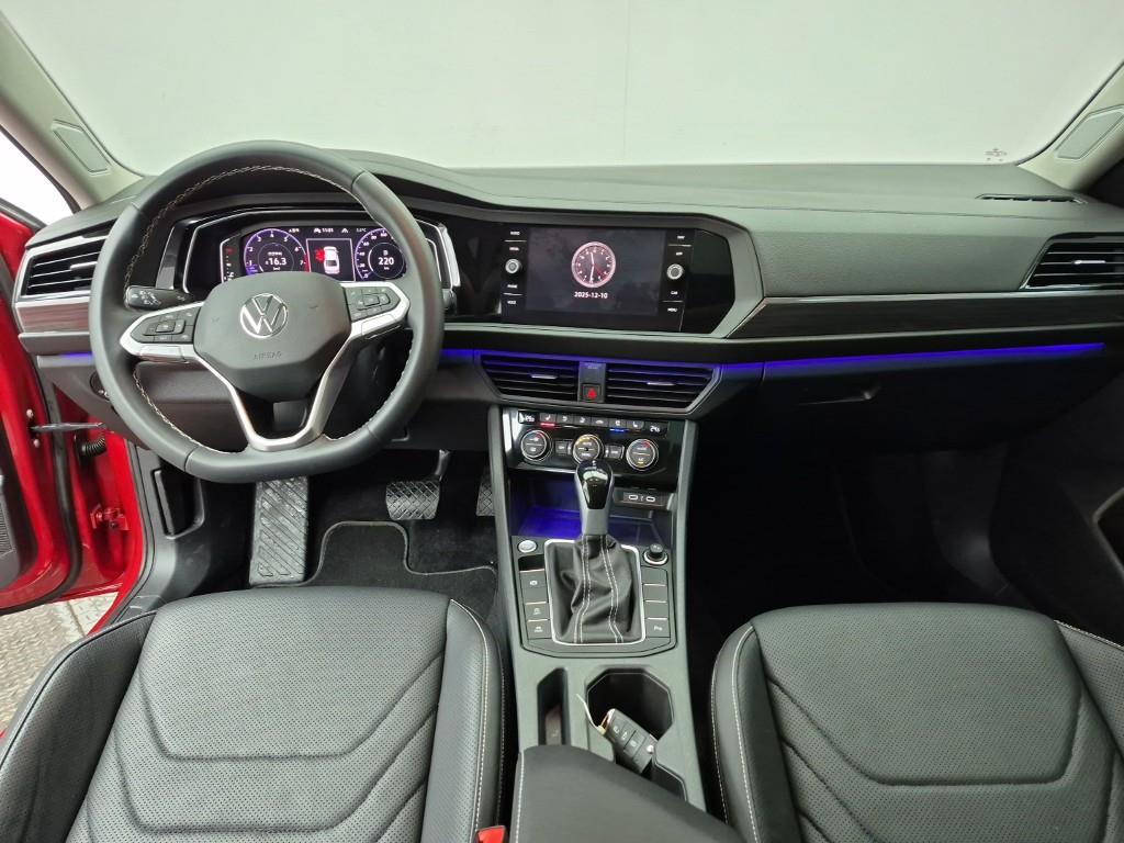 Volkswagen Jetta - Vista 5