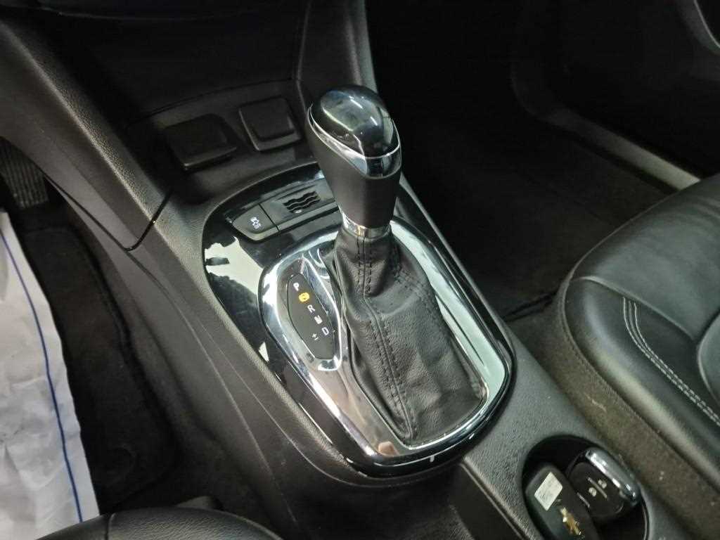 Chevrolet Cruise - Vista 8