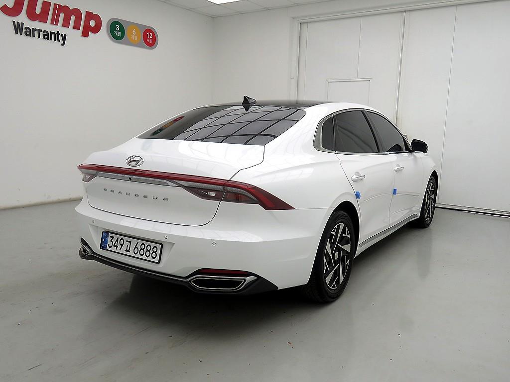 HYUNDAI Grandeur - Vista 3