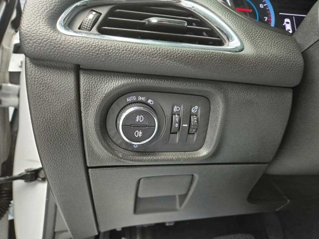 Chevrolet Cruise 2017 Blanco - Importación desde Corea - HF Imports Iquique - Foto 17