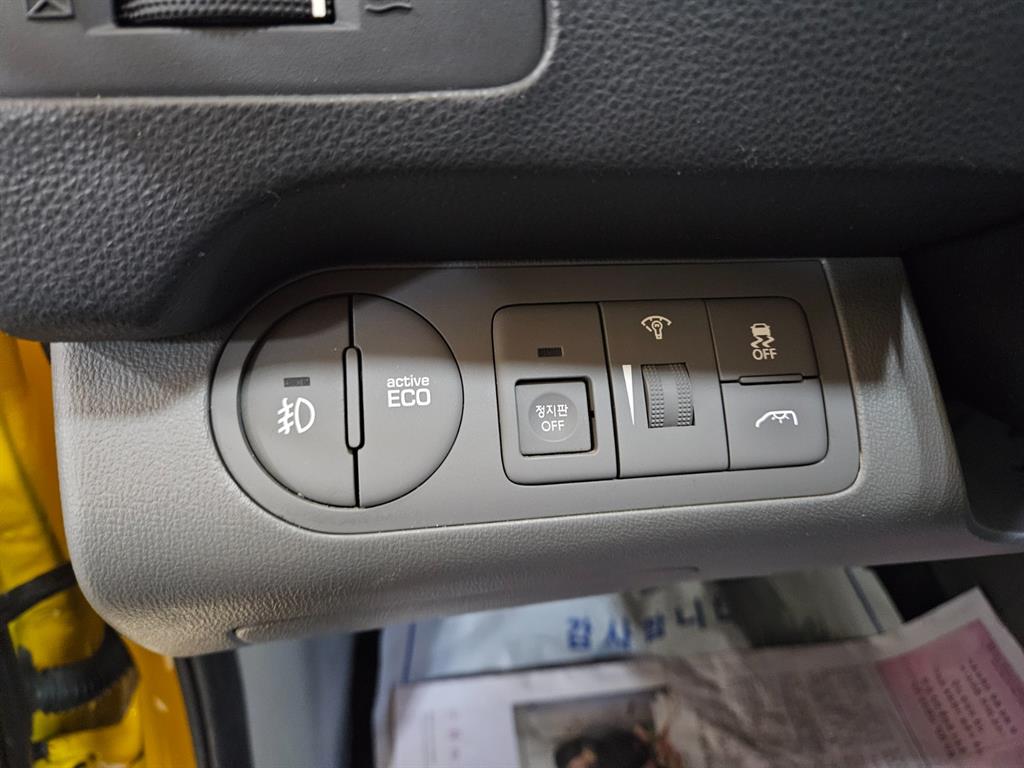 HYUNDAI Starex - Vista 10