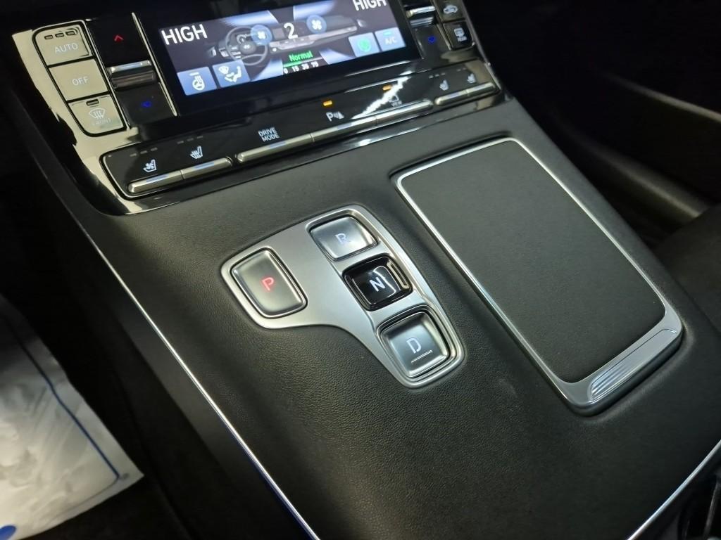 HYUNDAI Grandeur - Vista 8