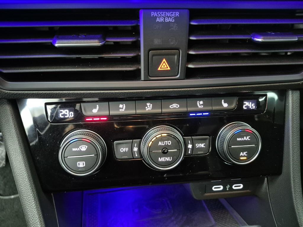 Volkswagen Jetta - Vista 10