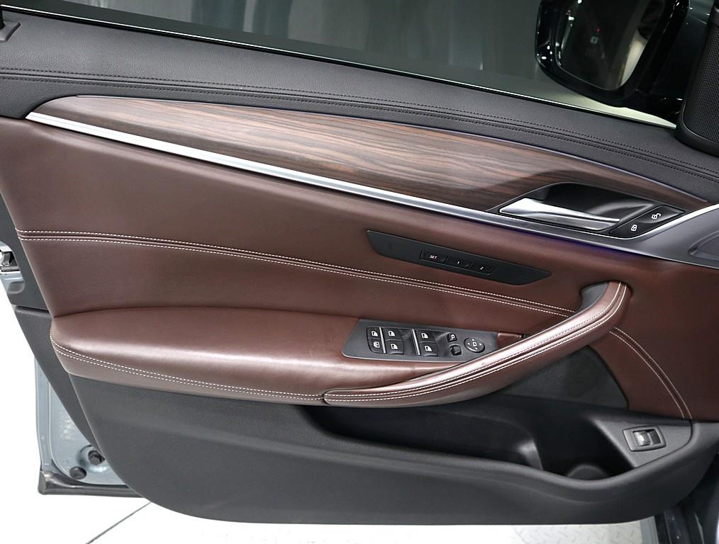 BMW 5 Series - Vista 8