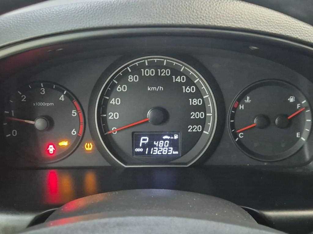 HYUNDAI Starex - Vista 6