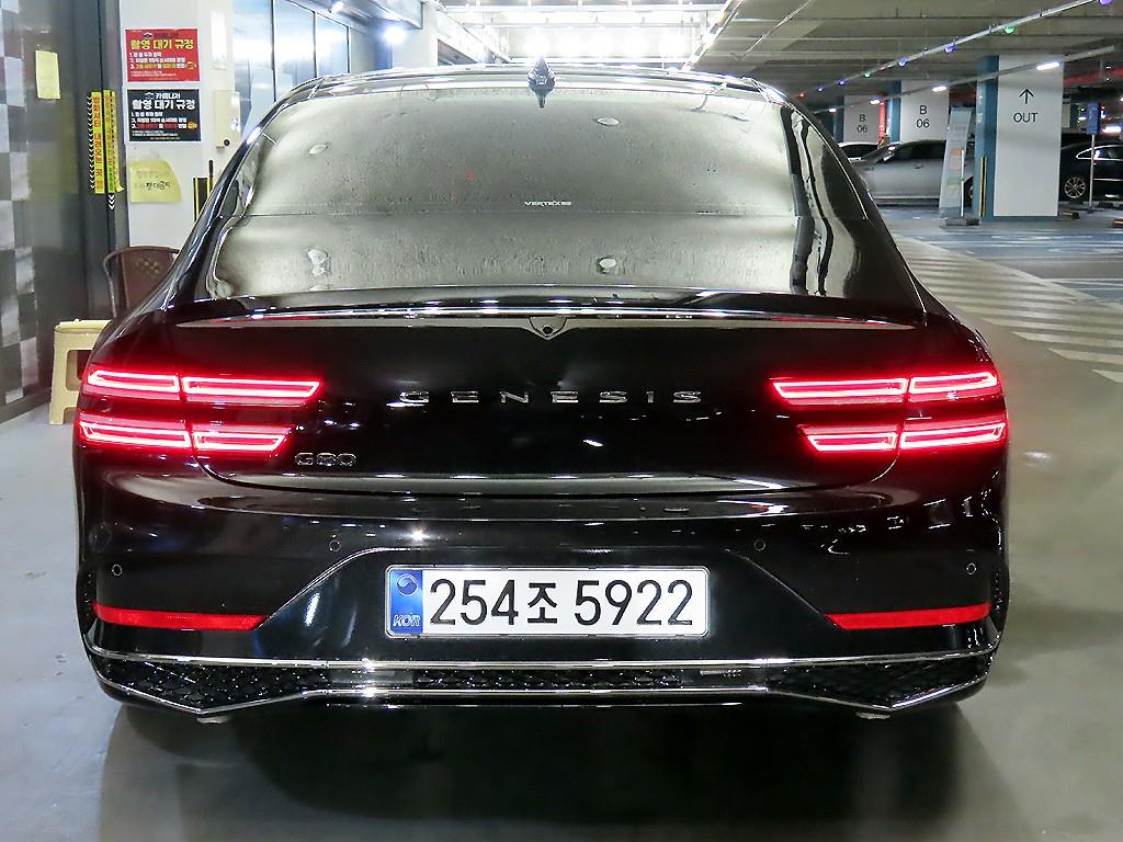 Genesis G80 - Vista 5