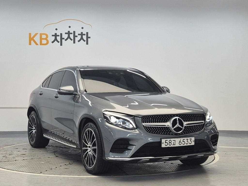 Mercedes Benz GLC Class - Vista 4