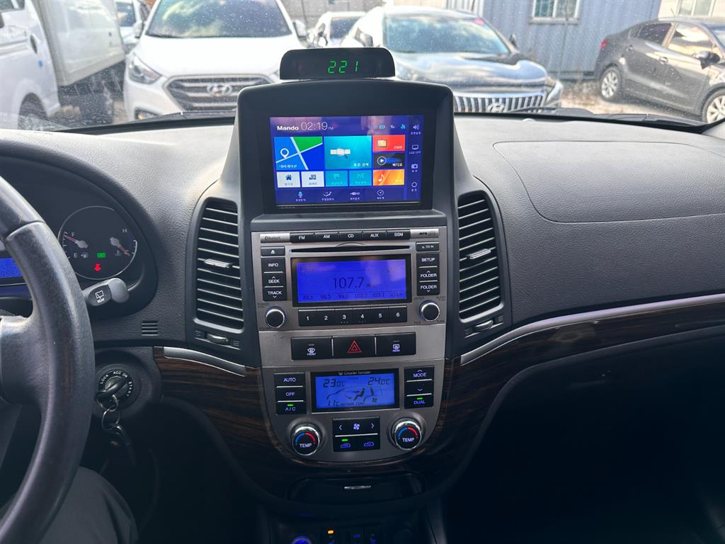 HYUNDAI Santa Fe - Vista 8