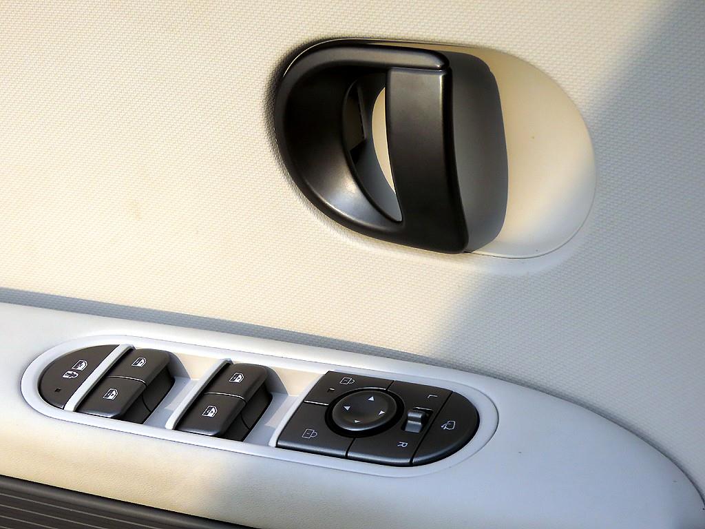 HYUNDAI Ioniq 5 - Vista 11