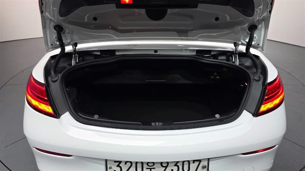 Mercedes Benz C Class 2019 Blanco - Importación desde Corea - HF Imports Iquique - Foto 20