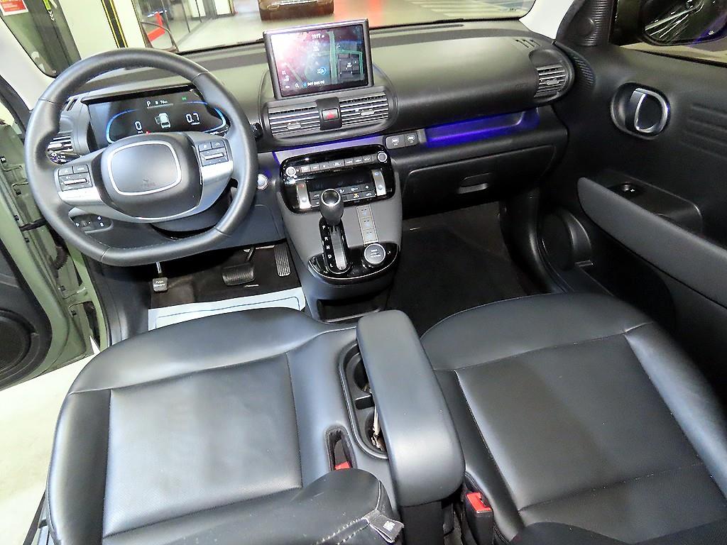 HYUNDAI Casper - Vista 10