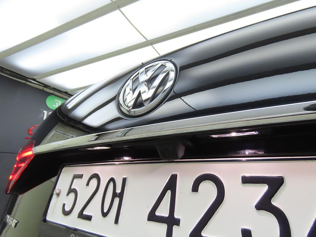 Volkswagen Passat 2018 Negro - Importación desde Corea - HF Imports Iquique - Foto 15