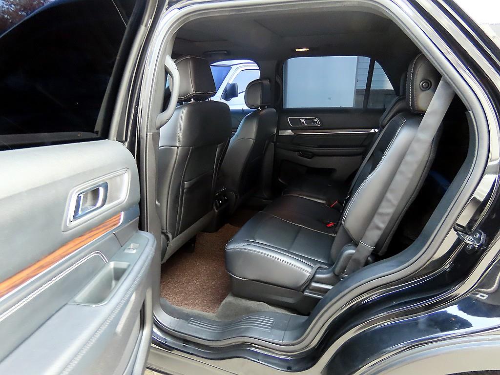 Ford Explorer - Vista 6