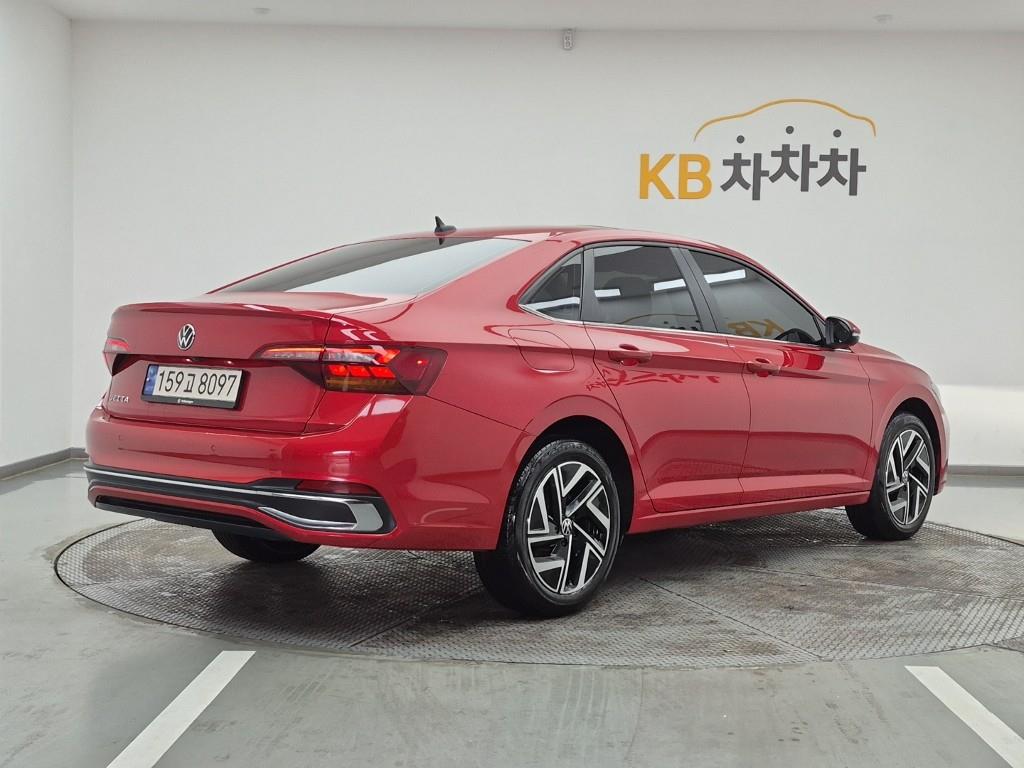 Volkswagen Jetta - Vista 4