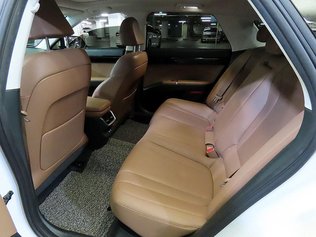 HYUNDAI Grandeur - Vista 7