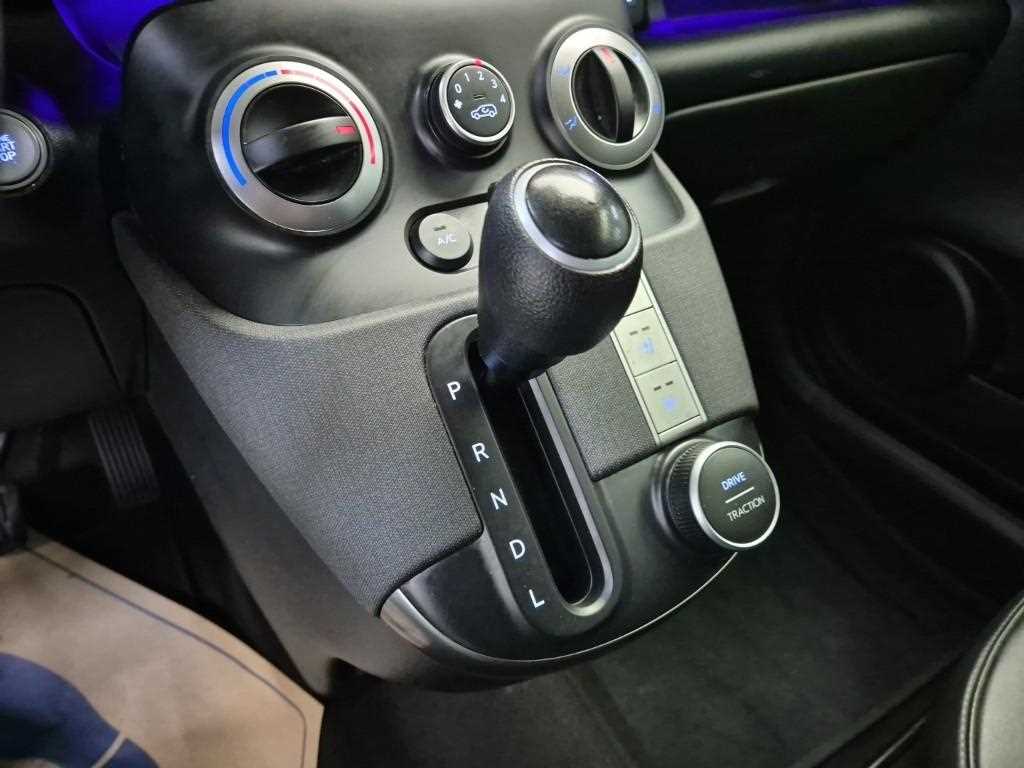 HYUNDAI Casper - Vista 8