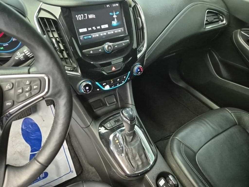 Chevrolet Cruise - Vista 10