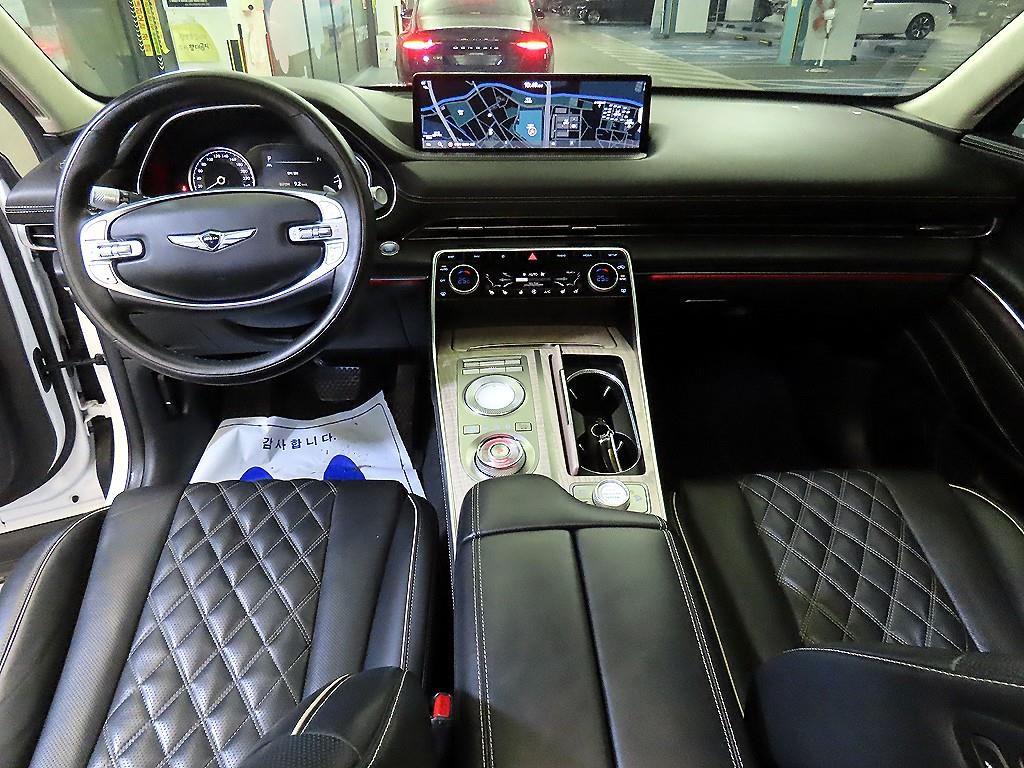 Genesis GV80 - Vista 10