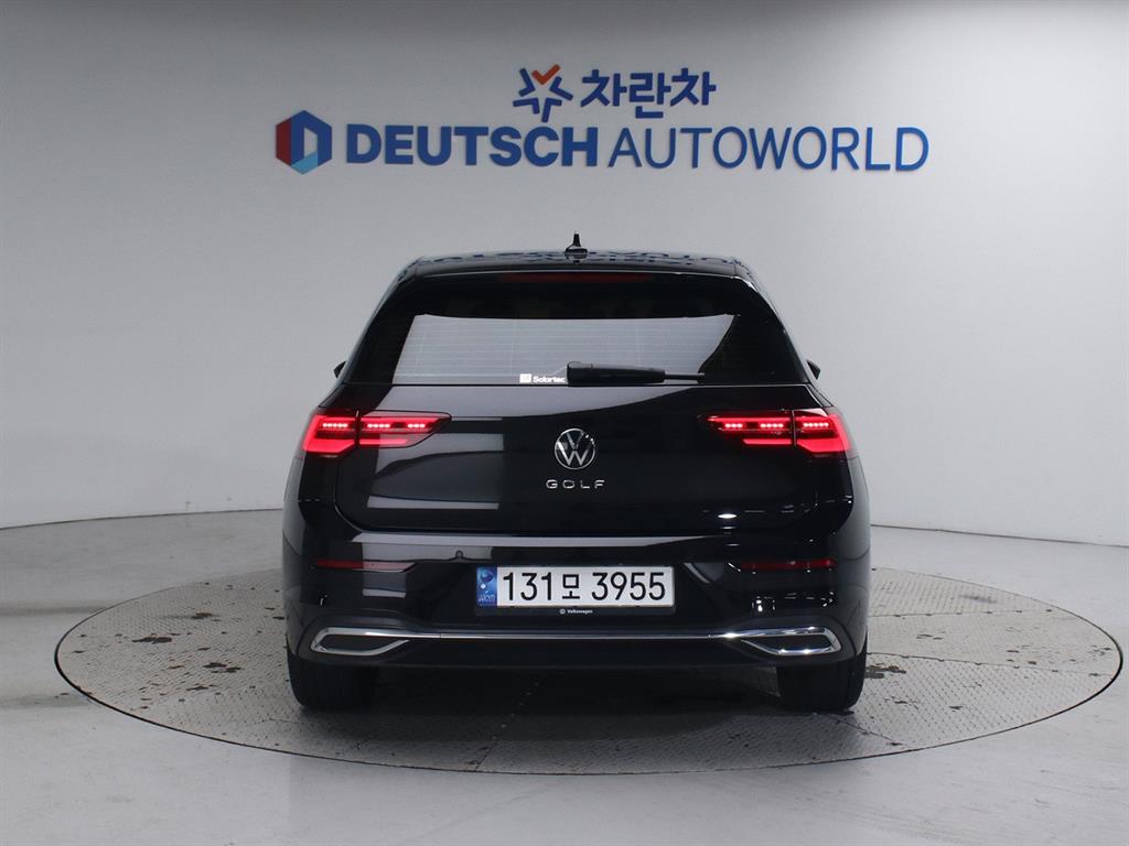 Volkswagen Golf - Vista 4