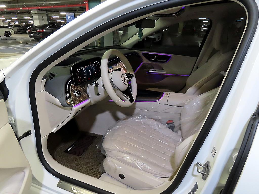 Mercedes Benz E class - Vista 6