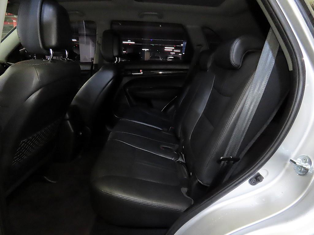KIA Sorento - Vista 7