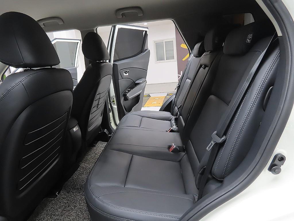 Ssangyong Tivoli 2022 Blanco - Importación desde Corea - HF Imports Iquique - Foto 10