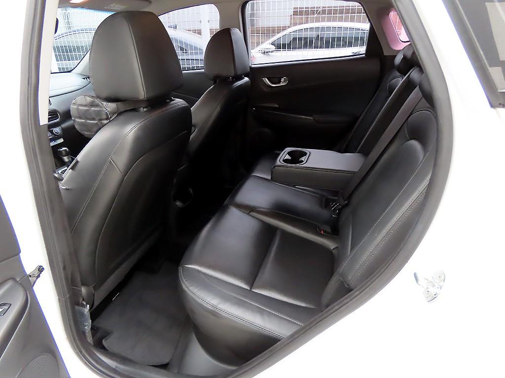 HYUNDAI Kona - Vista 6