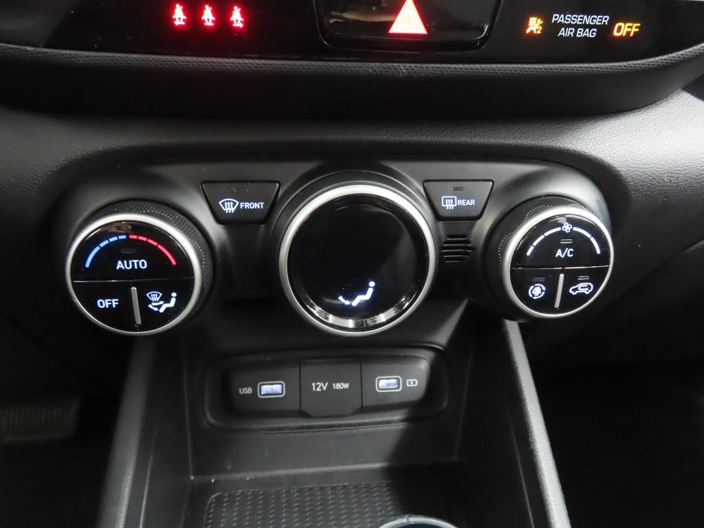 HYUNDAI Venue - Vista 12