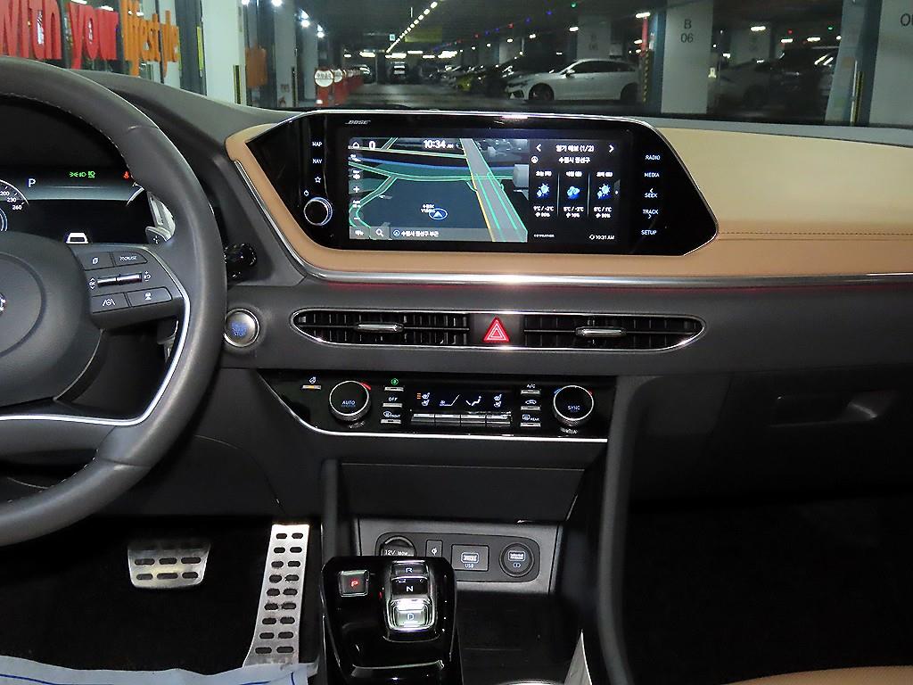 HYUNDAI Sonata - Vista 11