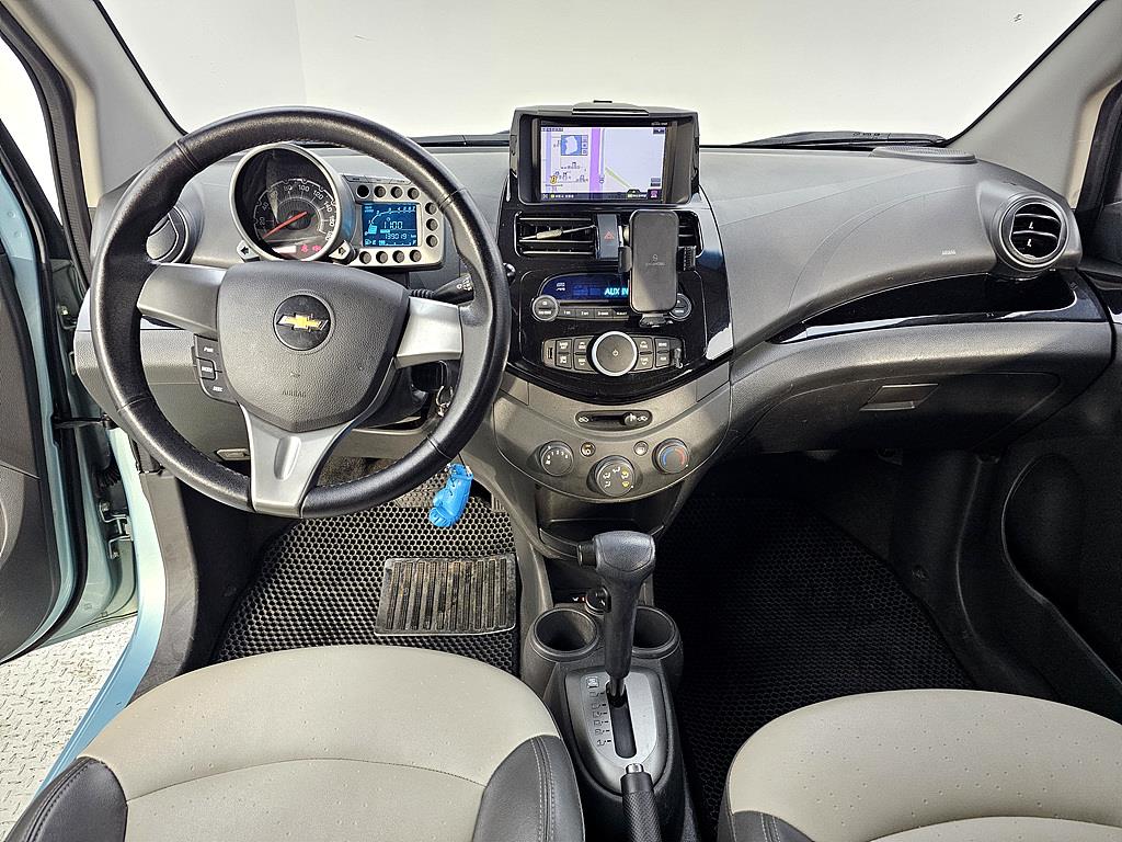 Chevrolet Spark - Vista 5