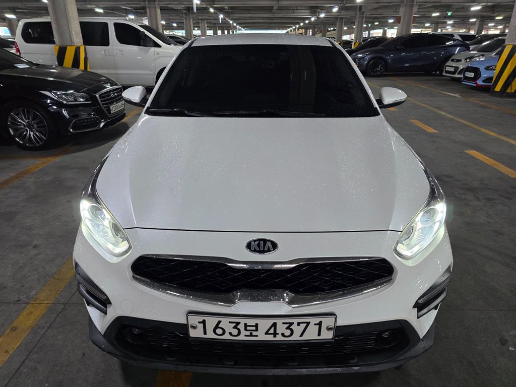 KIA K3 2019 Blanco - Importación desde Corea - HF Imports Iquique - Foto 1
