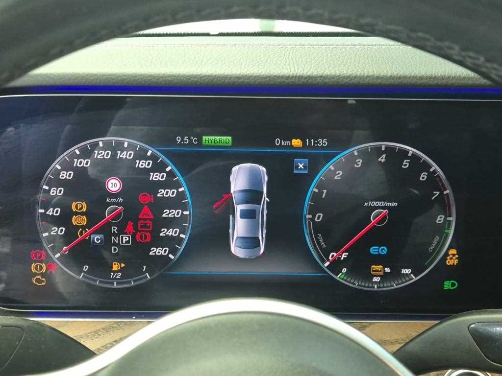 Mercedes Benz E class - Vista 6