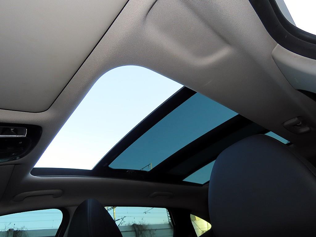 HYUNDAI Tucson 2022 Blanco - Importación desde Corea - HF Imports Iquique - Foto 16