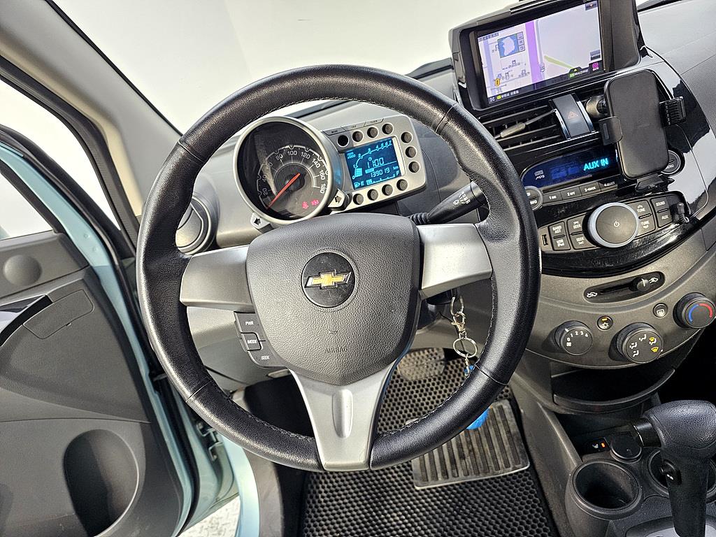 Chevrolet Spark - Vista 11