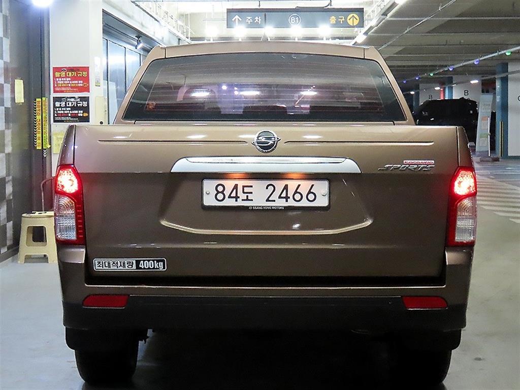 Ssangyong Korando - Vista 5