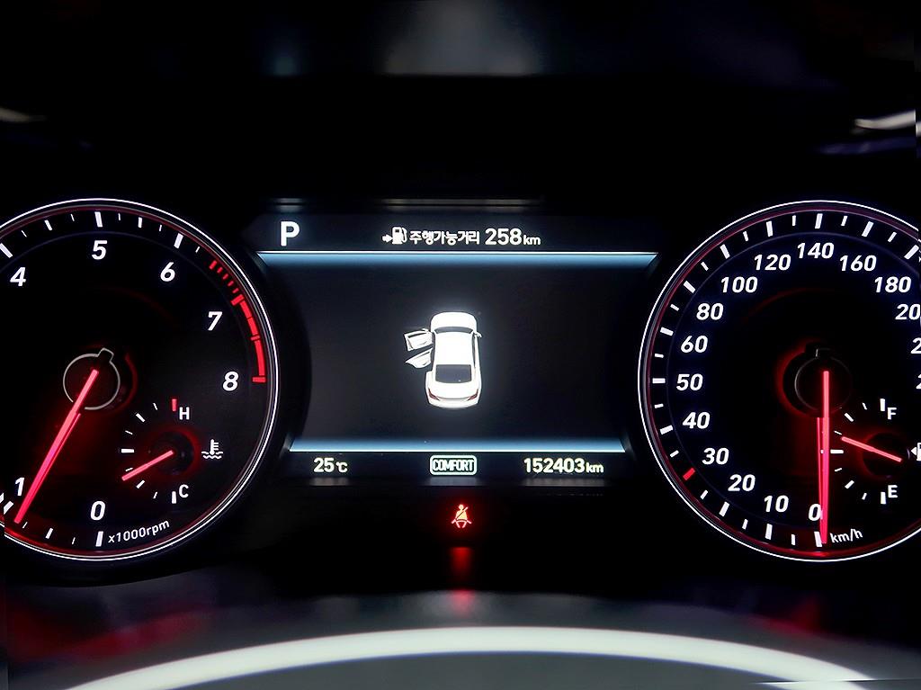 Genesis G70 - Vista 11