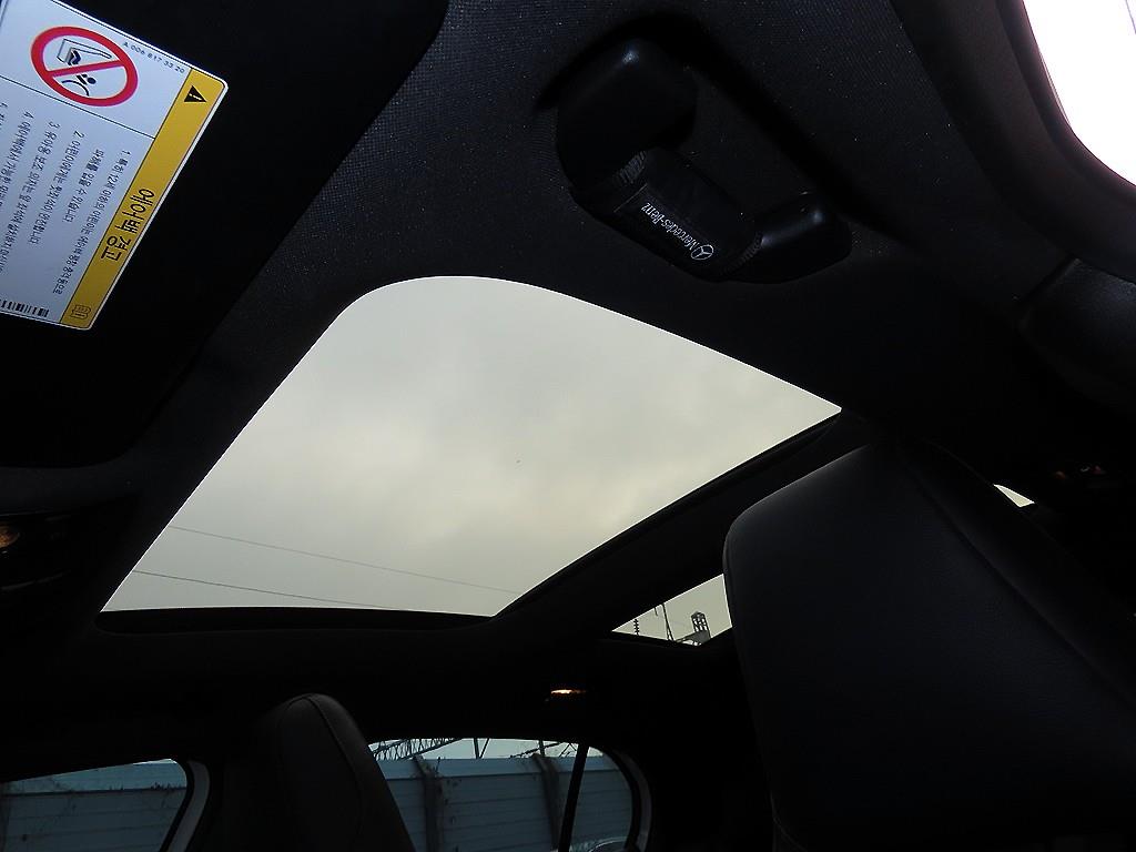 Mercedes Benz GLA Class 2015 Blanco - Importación desde Corea - HF Imports Iquique - Foto 18