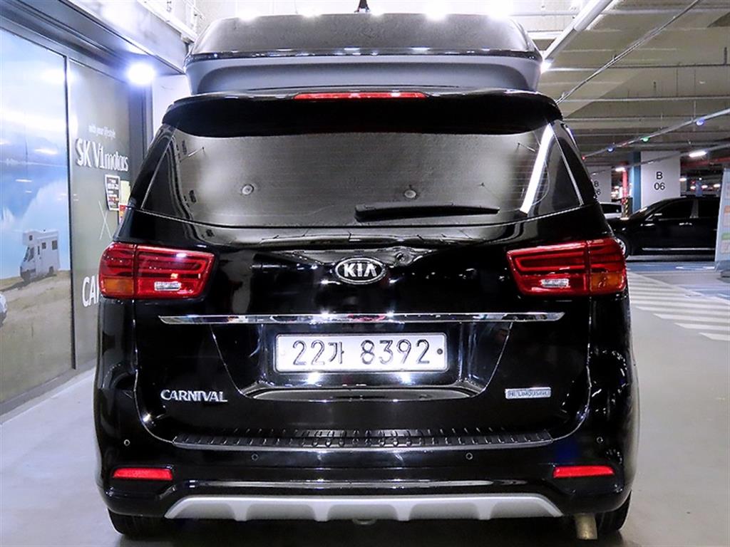 KIA Carnival - Vista 5