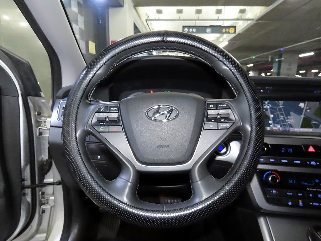 HYUNDAI Sonata - Vista 8