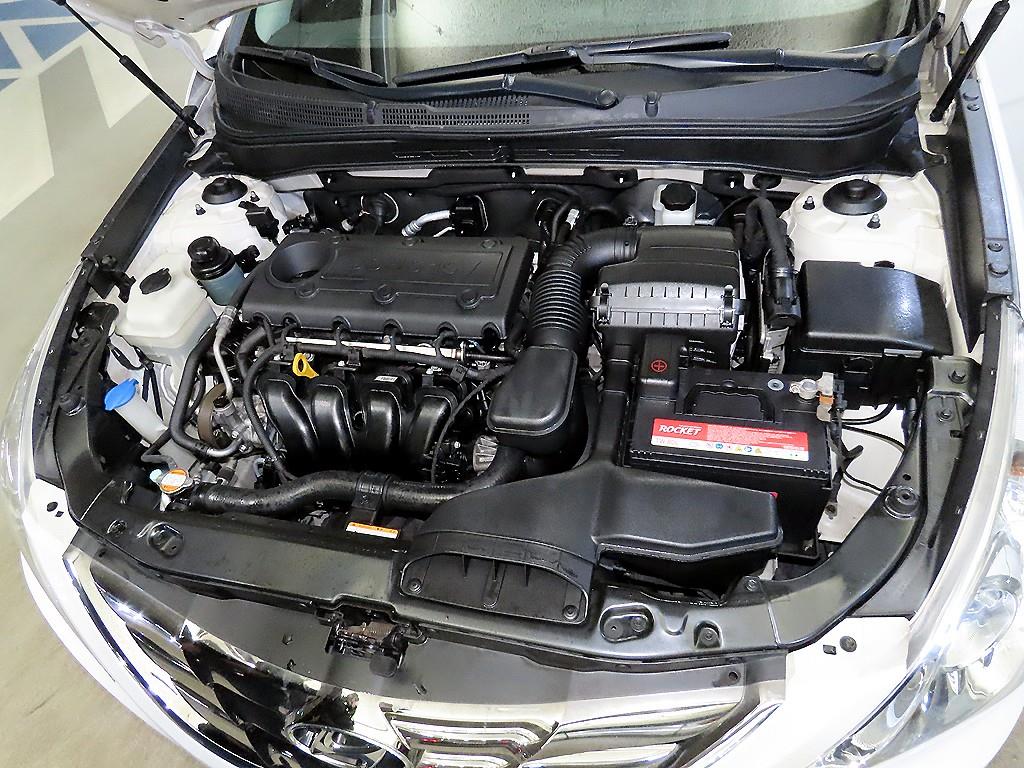 HYUNDAI Sonata 2010 Blanco - Importación desde Corea - HF Imports Iquique - Foto 18