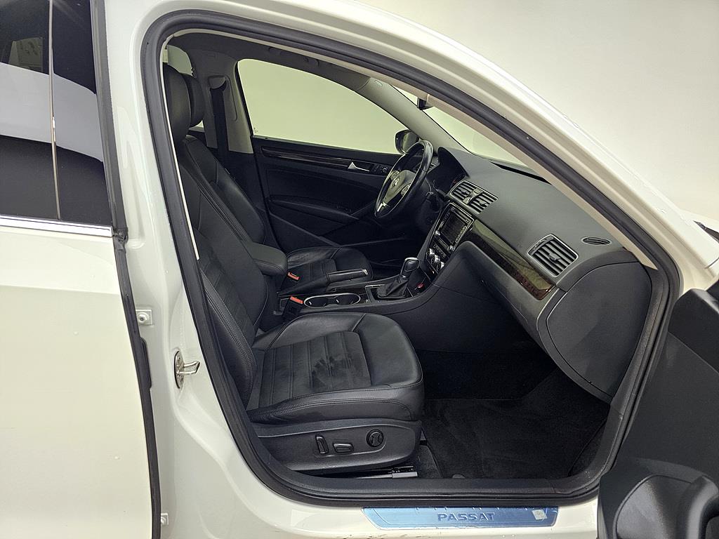 Volkswagen Passat - Vista 11