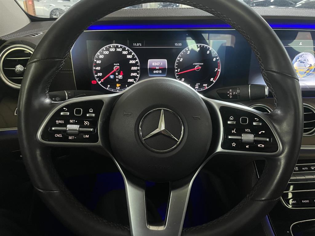 Mercedes Benz E class - Vista 7