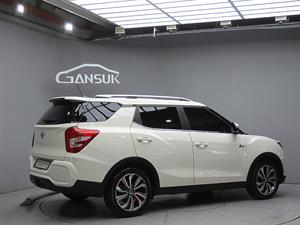 Ssangyong Tivoli - Vista 8