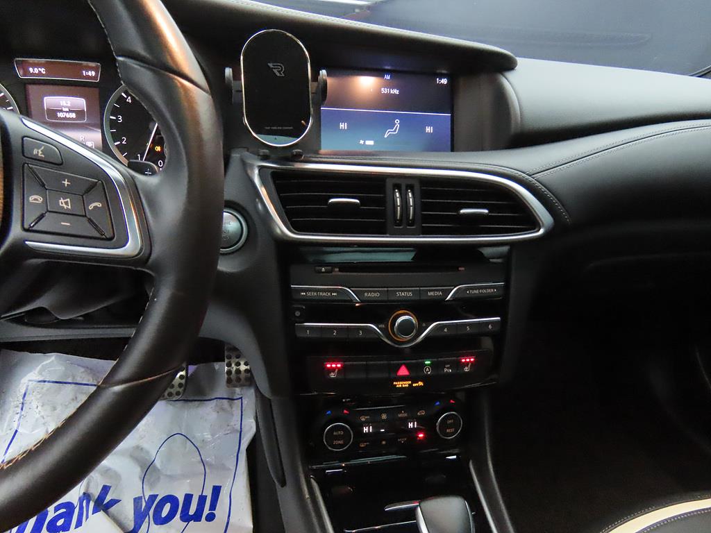 Infiniti Q - Vista 10