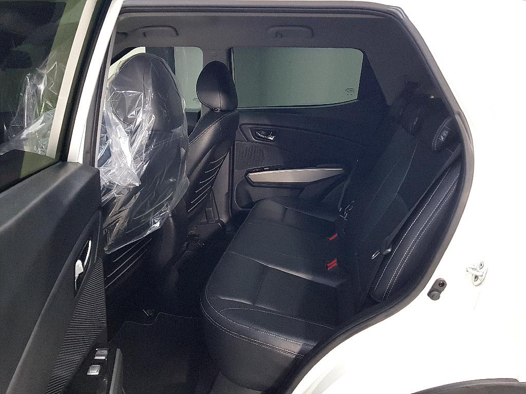 Ssangyong Tivoli - Vista 9